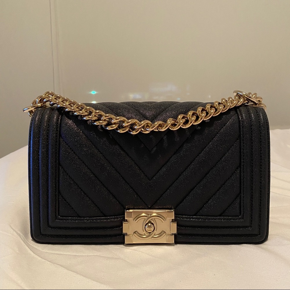 Chanel Boy Old Medium RARE Chevron with Light Gold Hardware in Navy